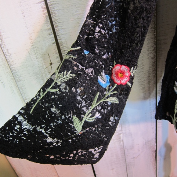 Anthropologie Solitaire Lace Embroidered Top Small - Picture 6 of 8